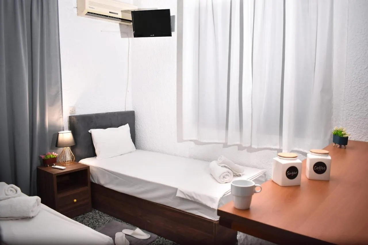 Pelekan Rooms And Apartments Athina 34 ペフコホリ 0*,  ギリシャ